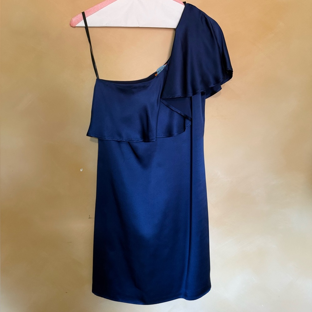 Elegant Navy One-Shoulder Dress